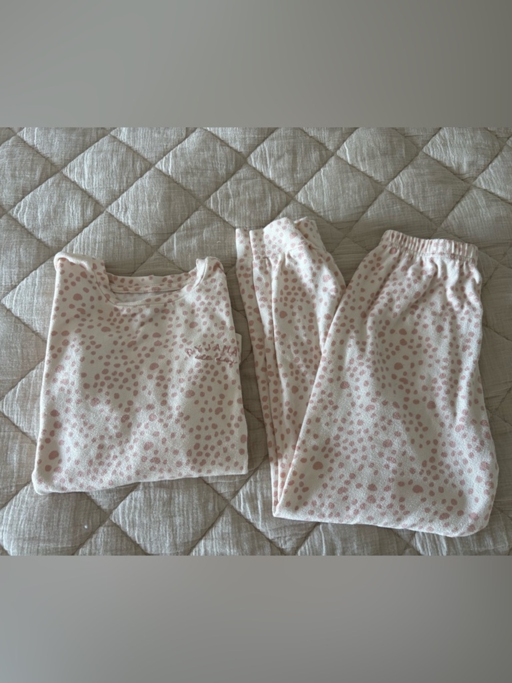 Girls' Light Pink Dot Pajama Set - Cozy Cotton Blend